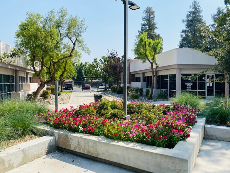 More Photos Of 6001 Truxtun Ave, Bakersfield Medical For Lease