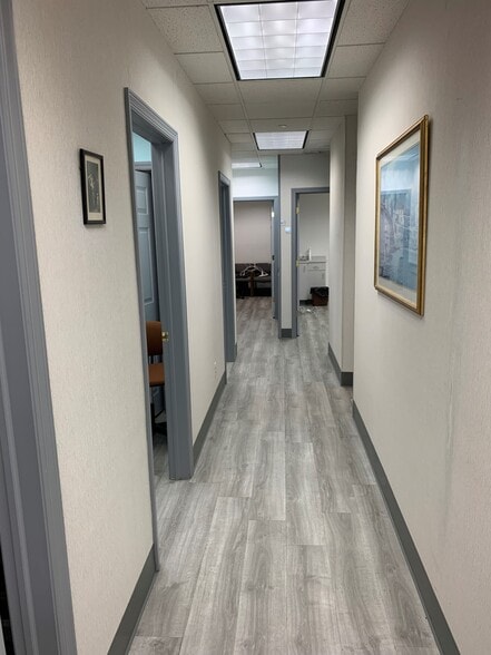 More Photos Of 189 Elm St, Westfield Medical For Lease