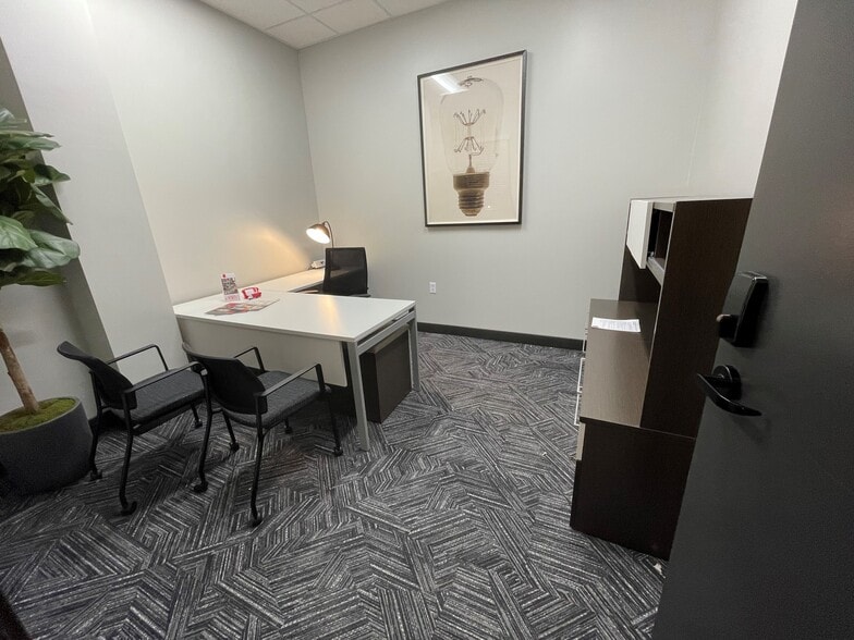 More Photos Of 1400 Main St, Clarksville Apartments For Lease