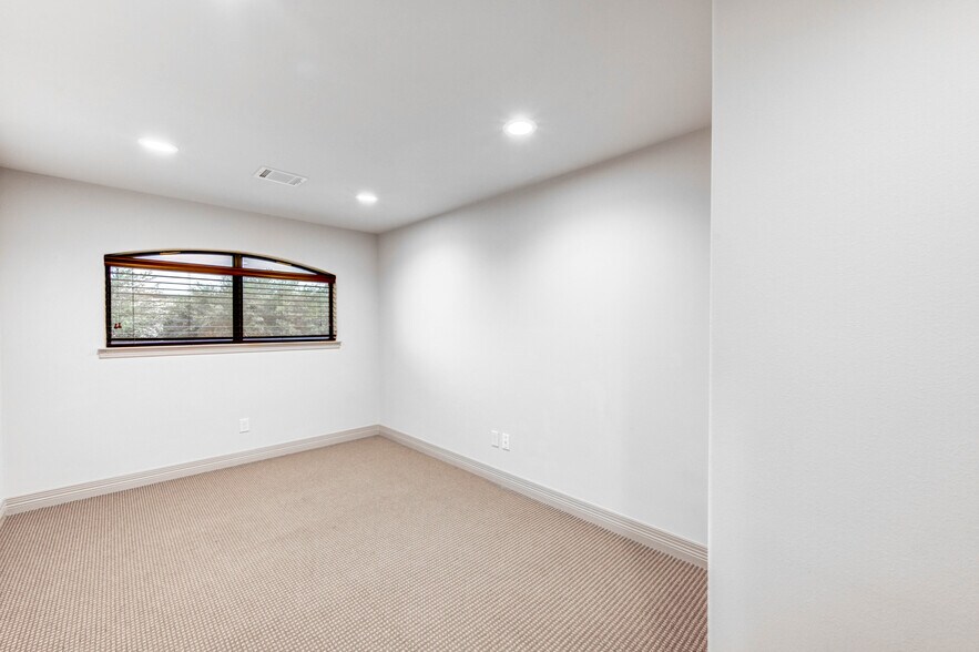 More Photos Of 21815 Oak Park Trails Dr, Katy Medical For Sale