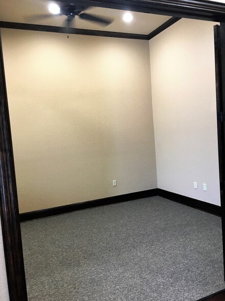 More Photos Of 5899 Preston Rd, Frisco Office For Sale