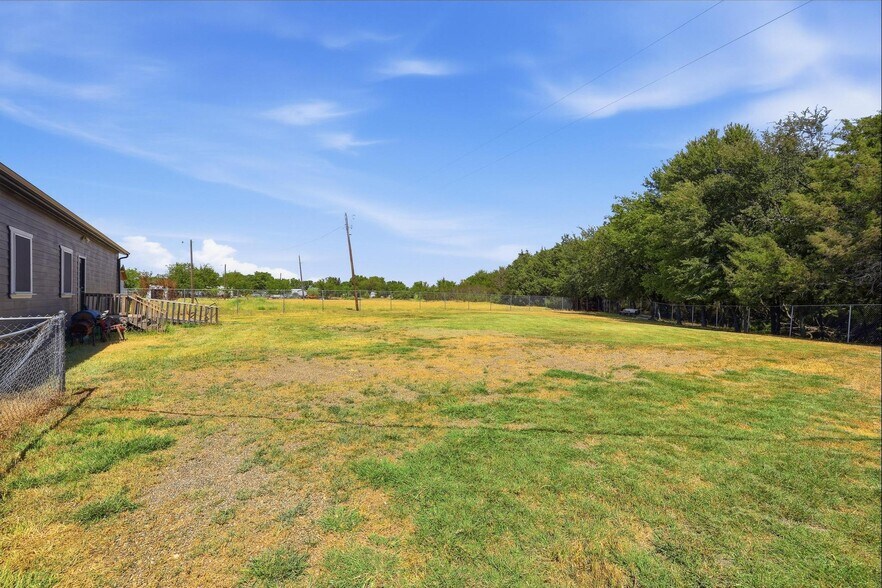 More Photos Of 11540 HWY 69, Whitewright Religious Facility For Sale