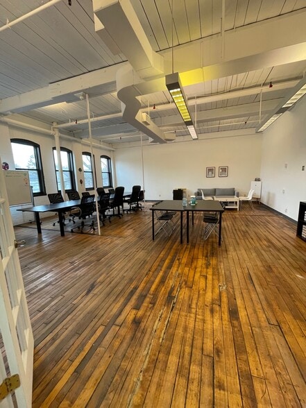 More Photos Of 85 Willow St, New Haven Flex For Lease