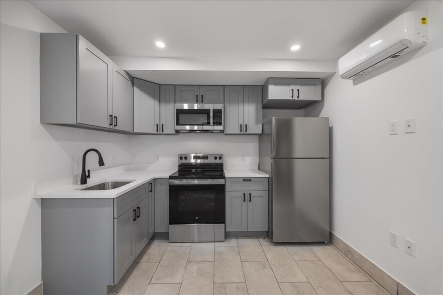 More Photos Of 2740 Sexton Pl, Bronx Apartments For Sale