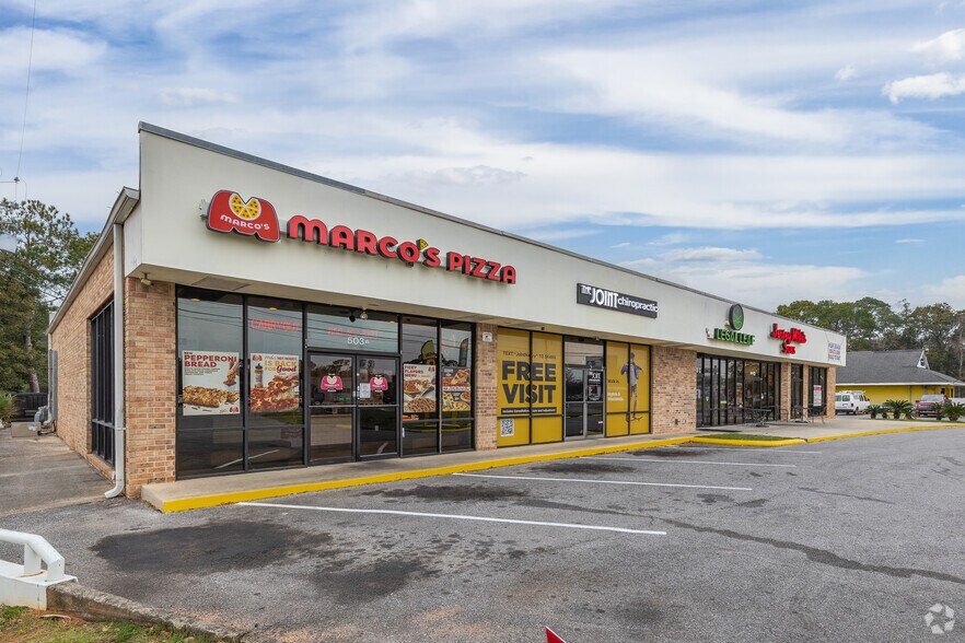 More Photos Of 503 N Navy Blvd, Pensacola General Retail For Lease