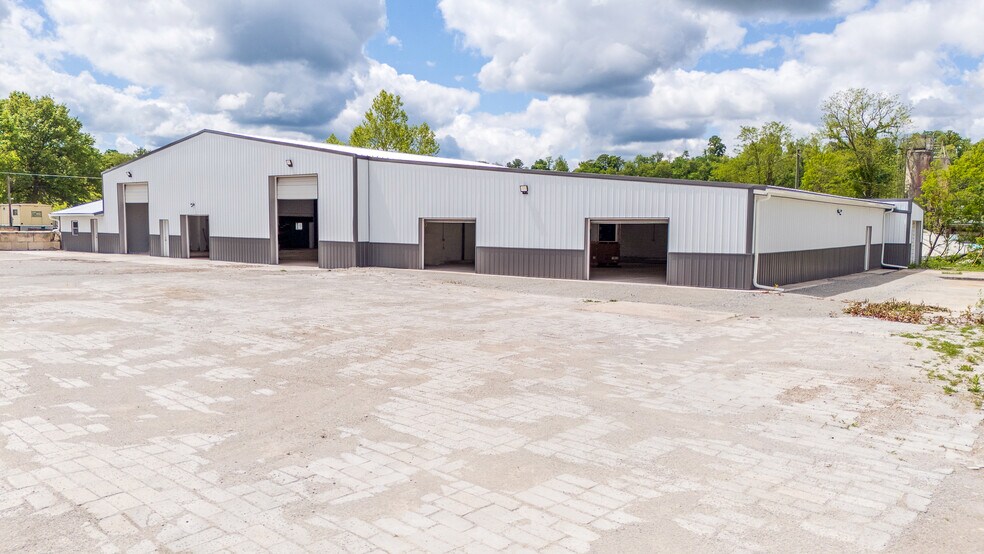 More Photos Of 65 Atlas Rd, Uniontown Manufacturing For Sale