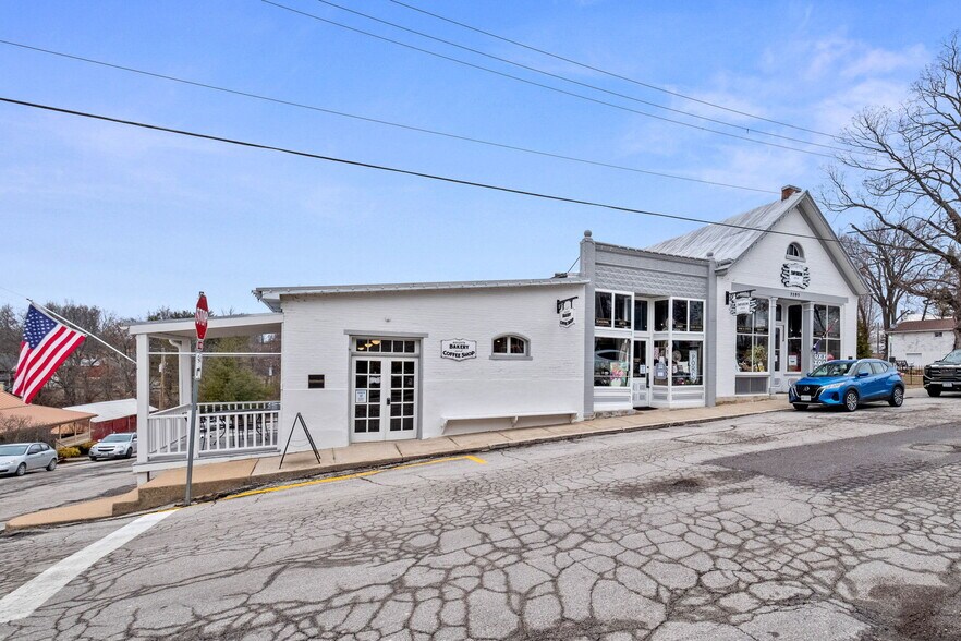 More Photos Of 5595 Walnut St, Augusta Storefront For Sale