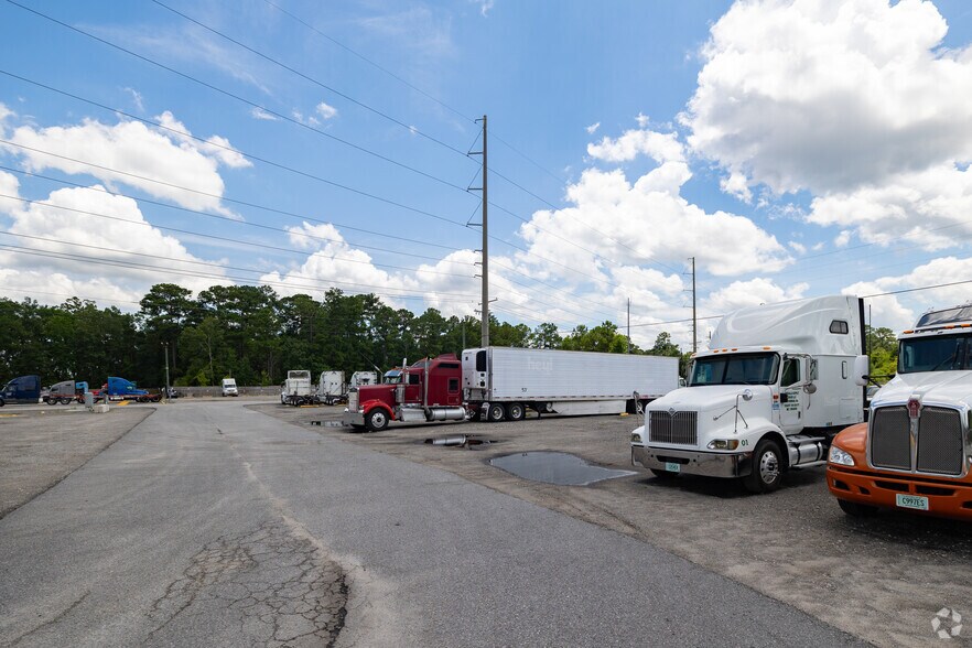 More Photos Of 5545 Ogeechee Rd, Savannah Land For Lease