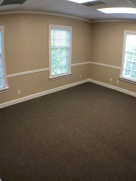 More Photos Of 3547 Habersham At Northlake, Tucker Office For Lease