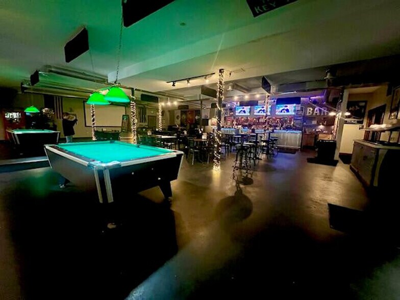 More Photos Of 6225 W D Ave, Kalamazoo Restaurant For Sale