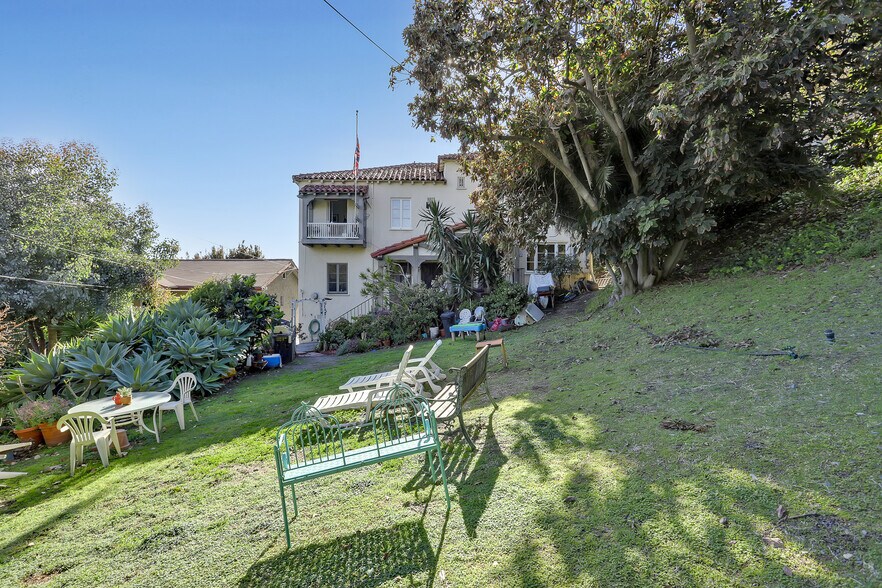 More Photos Of 153-157 W Channel Rd, Santa Monica Apartments For Sale