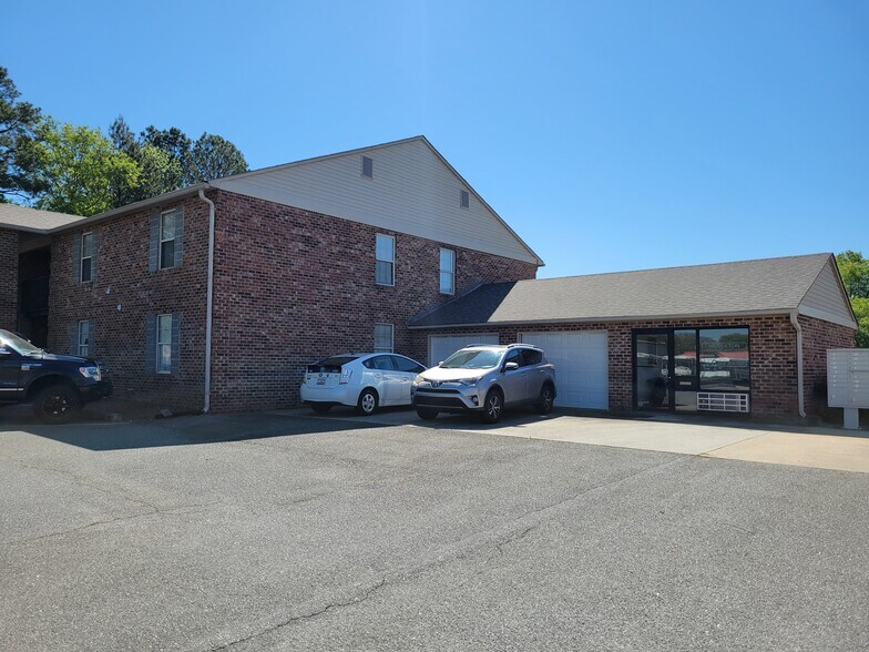 More Photos Of 21A Middleton Blvd, Williamston Apartments For Sale