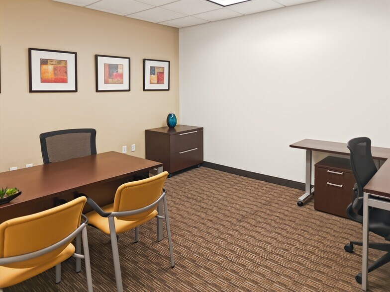 More Photos Of 3801 PGA Blvd, Palm Beach Gardens Coworking Space