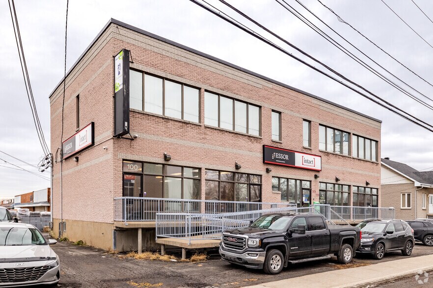 Primary Photo Of 2015-2025 Av Huitième, Montréal Office For Lease