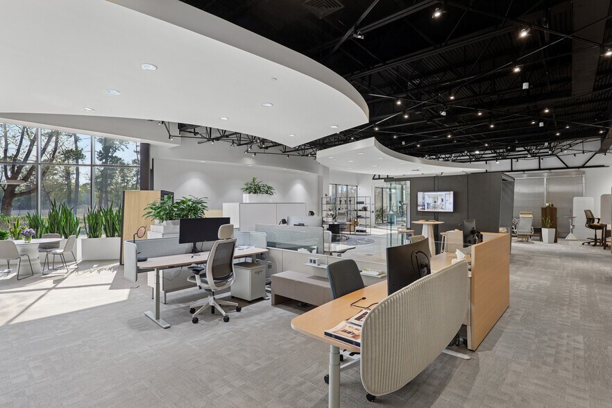 More Photos Of 6869 Old Katy Rd, Houston Flex For Sale