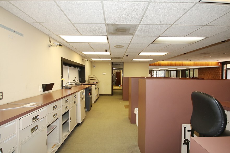 More Photos Of 1444 Watson Blvd, Warner Robins Office For Lease