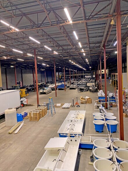 More Photos Of 2253 Air Park Rd, Rhinelander Distribution For Sale