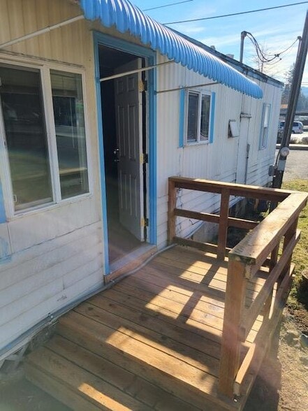 More Photos Of 950 Rogue River Hwy, Grants Pass Office For Sale