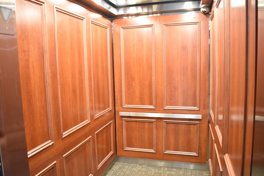More Photos Of 230 Hilton Ave, Hempstead Medical For Sale