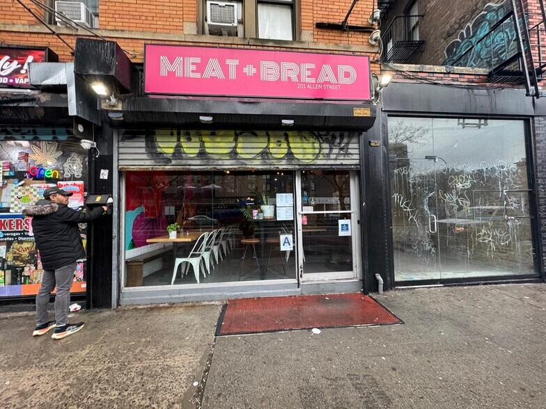 More Photos Of 201 Allen St, New York Apartments For Lease