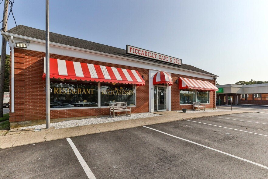 More Photos Of 1105 MA-28 Rt, South Yarmouth Restaurant For Sale