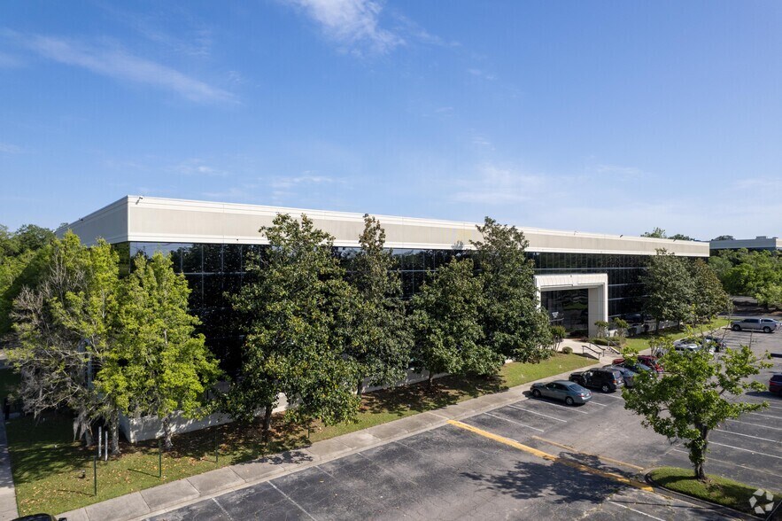 More Photos Of 2551 W Executive Center Cir, Tallahassee Unknown For Lease