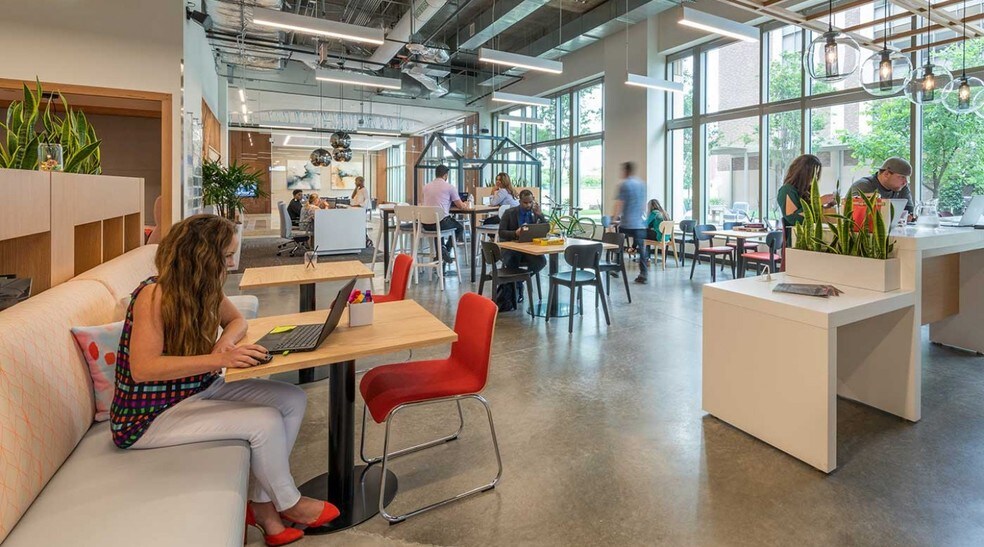 More Photos Of 550 Reserve St, Southlake Coworking Space