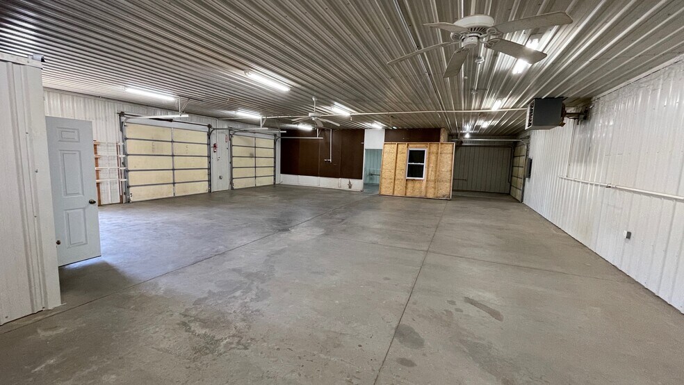 More Photos Of 3331 M 18, Beaverton Manufacturing For Sale