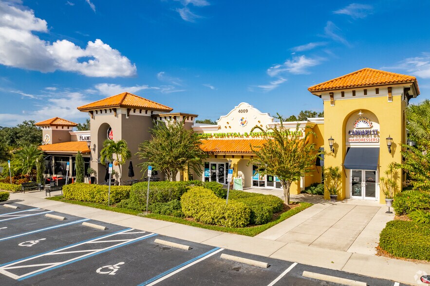 More Photos Of 4011 Tampa Rd, Oldsmar Unknown For Lease