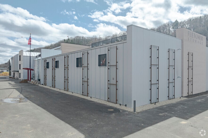 More Photos Of 241 Ethan Allen Hwy, Ridgefield Manufacturing For Lease