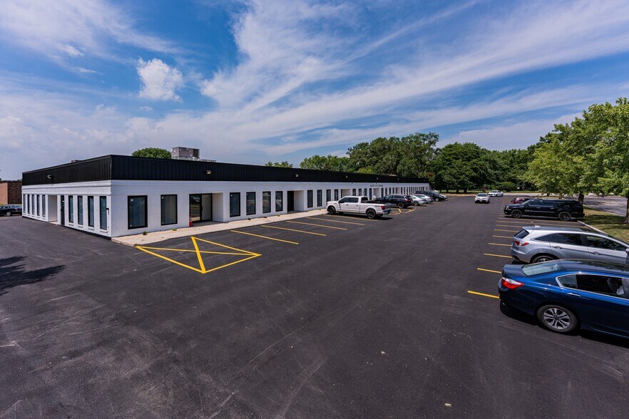 More Photos Of 1131-1149 W 175th St, Homewood Light Distribution For Lease