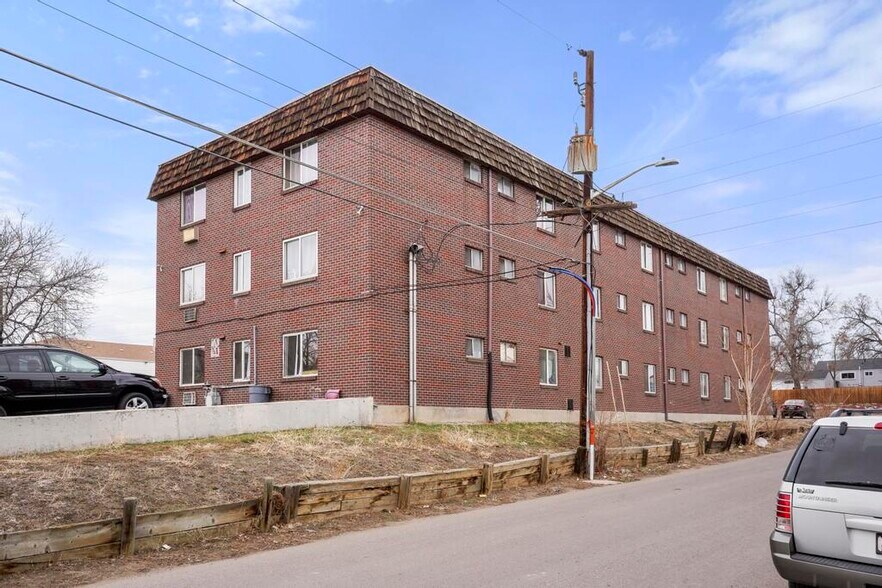More Photos Of 1100 S Quivas St, Denver Apartments For Sale