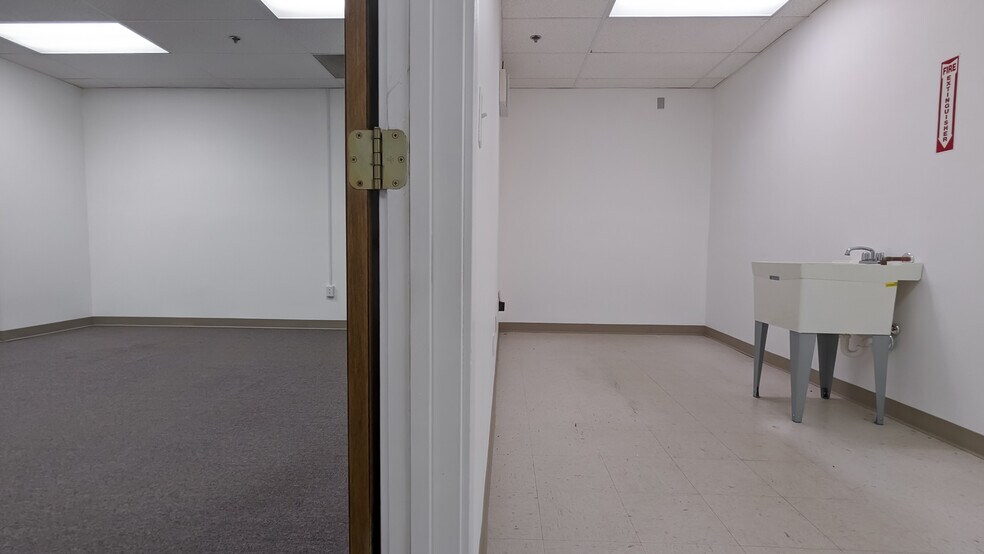 More Photos Of 1795 Boston Post Rd, Guilford Office For Sale