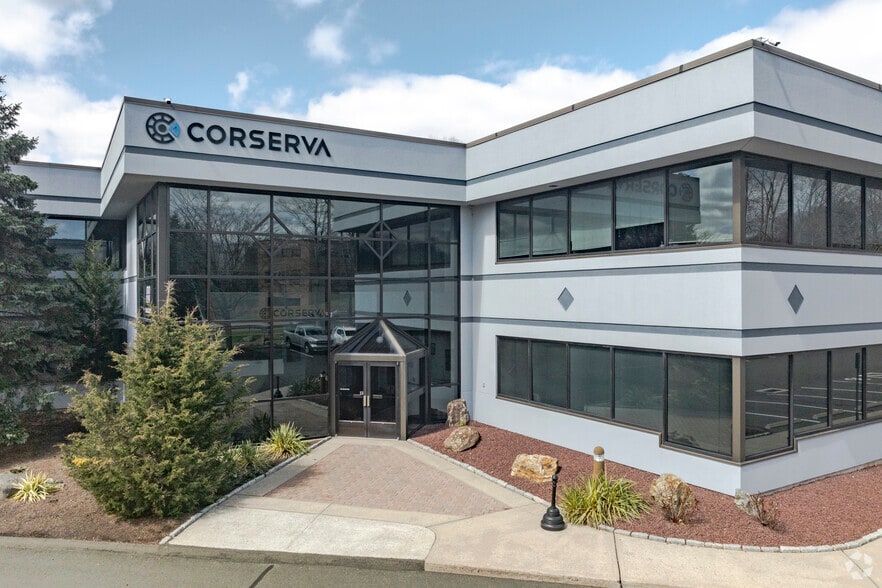 Primary Photo Of 100 Technology Dr, Trumbull Medical For Lease