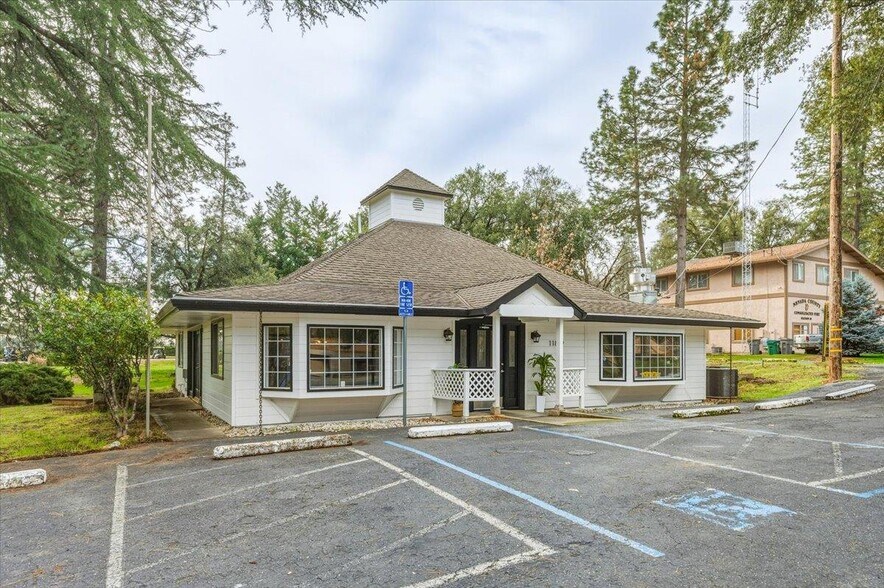 More Photos Of 11859 Tammy Way, Grass Valley Office For Sale