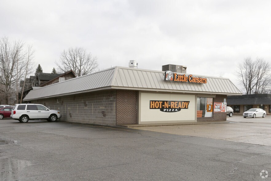 More Photos Of 615-643 E Saginaw Hwy, Grand Ledge Unknown For Lease