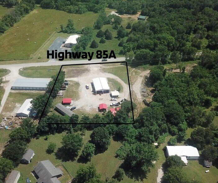 More Photos Of 54450 E Highway 85A, Afton Service For Sale