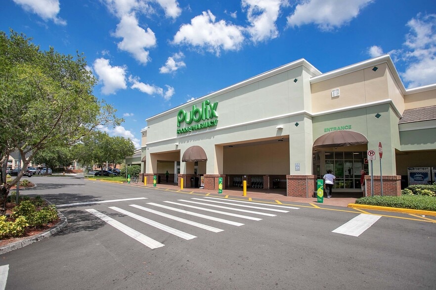 More Photos Of 2300 Griffin Rd, Lakeland Unknown For Lease