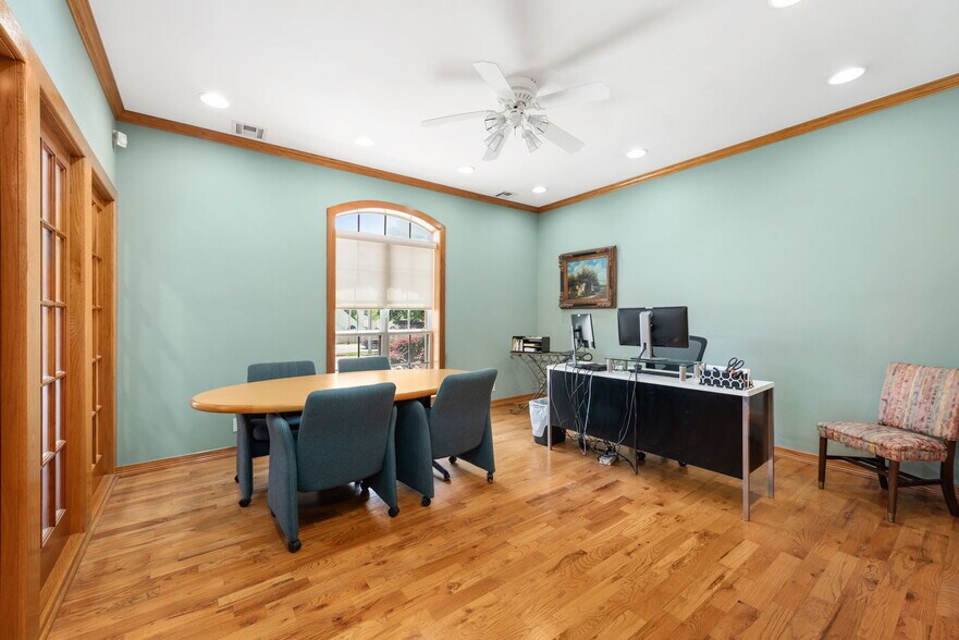 More Photos Of 6119 E 91st St, Tulsa Office For Sale