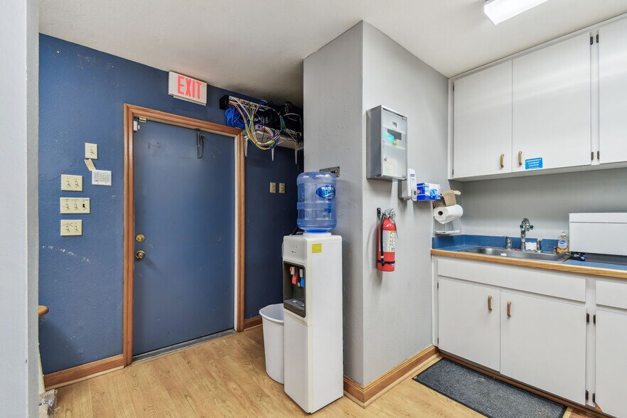 More Photos Of 2654 W Lake Rd, Palm Harbor Medical For Sale