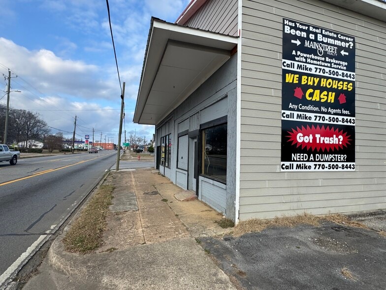 More Photos Of 823 S Main St, Cedartown Flex For Sale