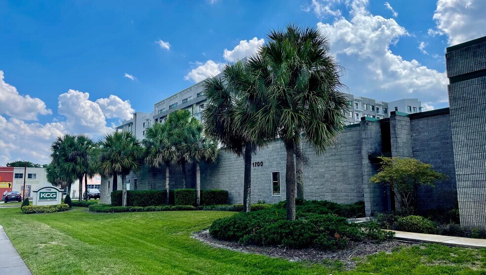 More Photos Of 1700 N Orange Ave, Orlando Medical For Lease