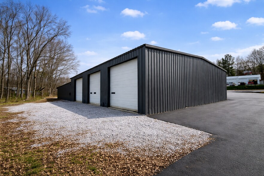 More Photos Of 600 Ross Ave, Easley Service For Sale