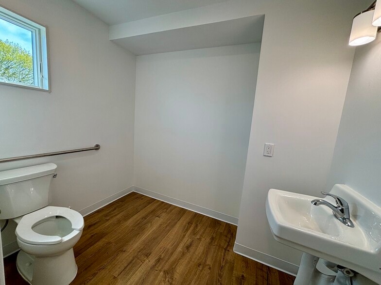 More Photos Of 114 N Putnam St, Williamston Freestanding For Sale