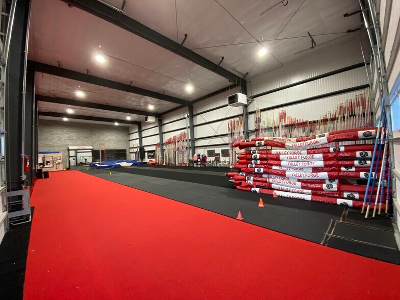 More Photos Of 77 Bacton Hill Rd, Frazer Warehouse For Lease
