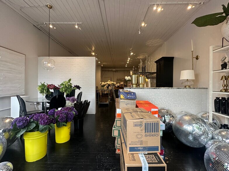 More Photos Of 537-539 S 5th St, Columbus Storefront Retail Residential For Sale