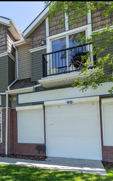 More Photos Of 90 Erin Woods Crt SE, Calgary Storefront For Sale