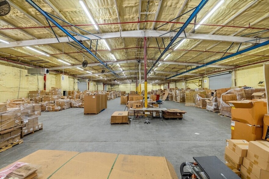 More Photos Of 1520 S Suncoast Blvd, Homosassa Manufacturing For Lease