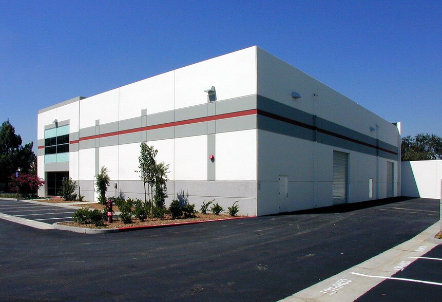 More Photos Of 709 E Cedar St, Ontario Warehouse For Lease