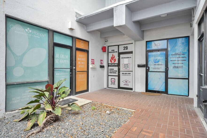 More Photos Of 7311-7323 NW 12th St, Miami Light Distribution For Sale